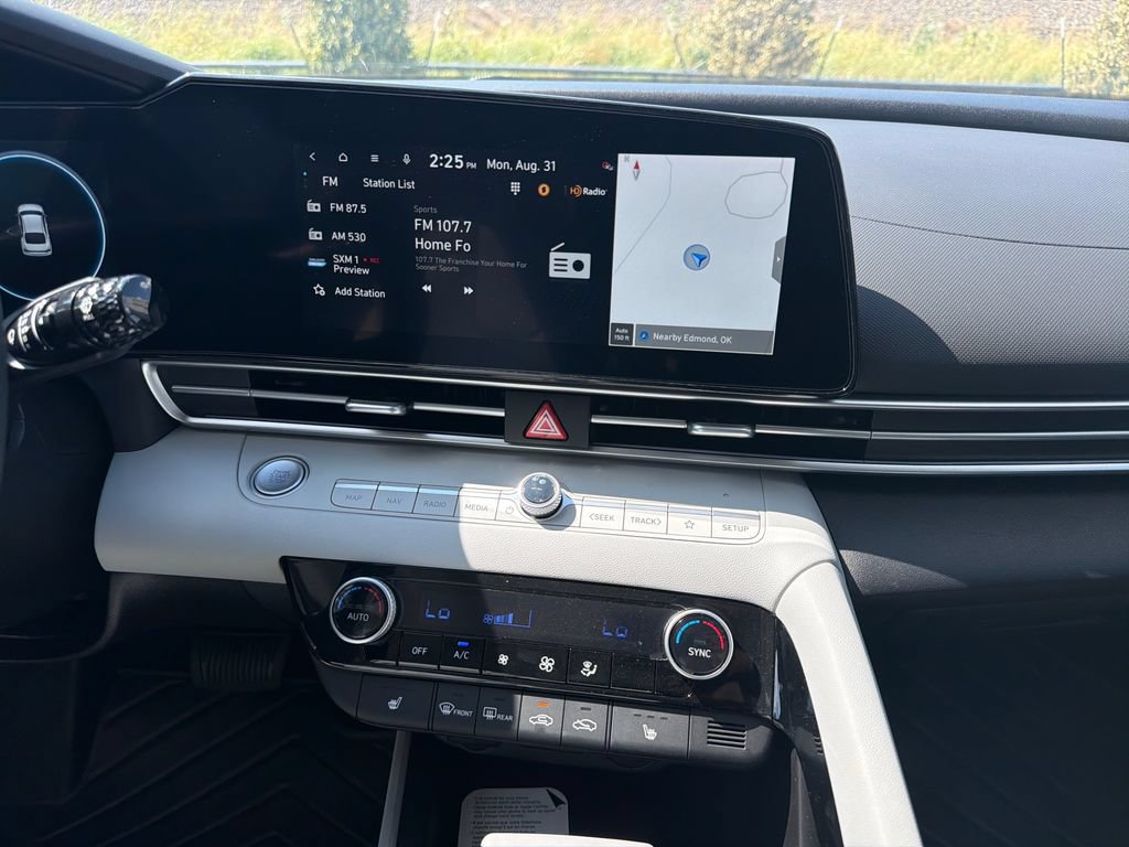New 2026 Hyundai Elantra Limited FWD image 27