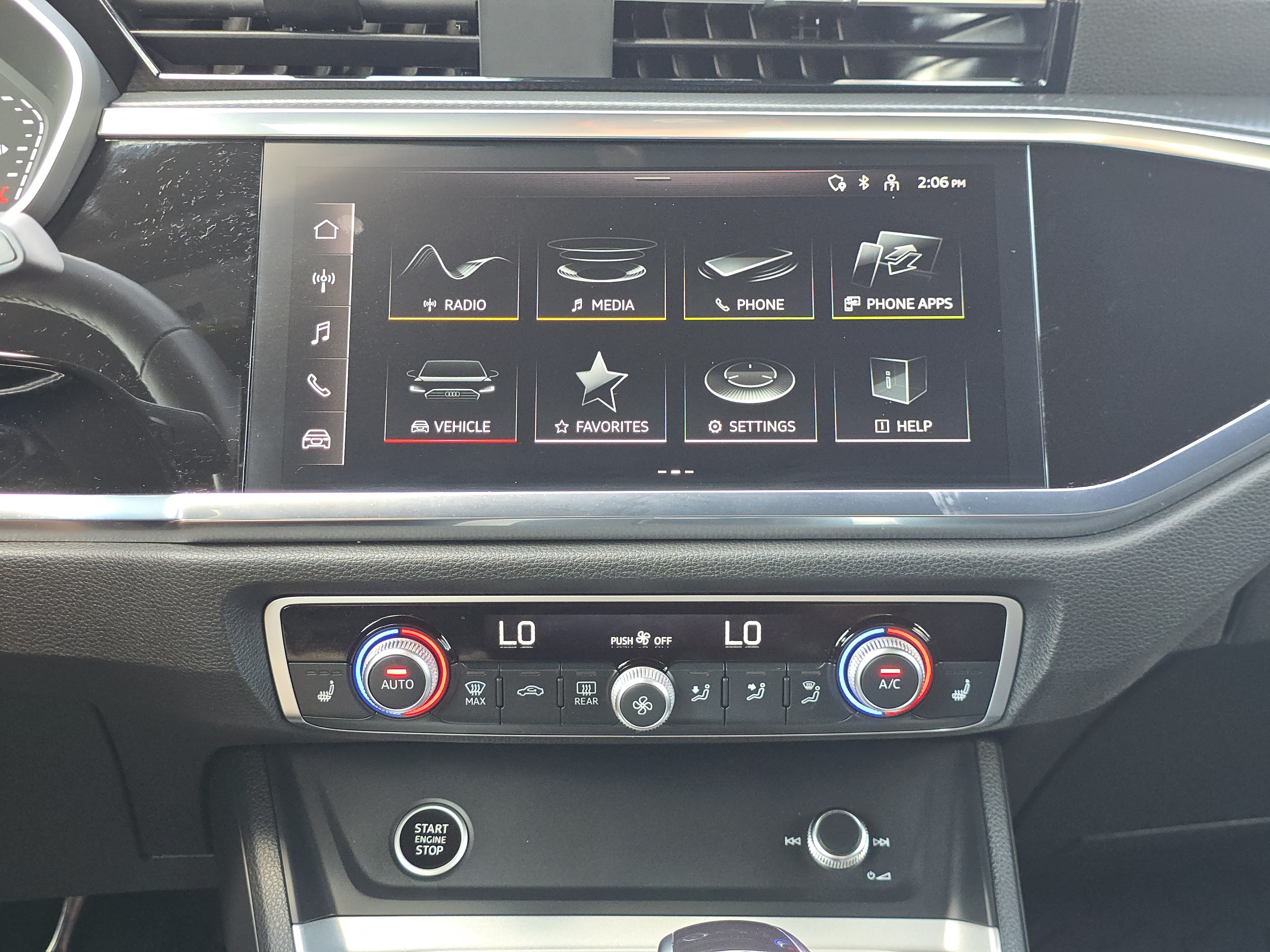 Certified 2025 Audi Q3 2.0T Premium w/ Convenience Package AWD/4WD image 24