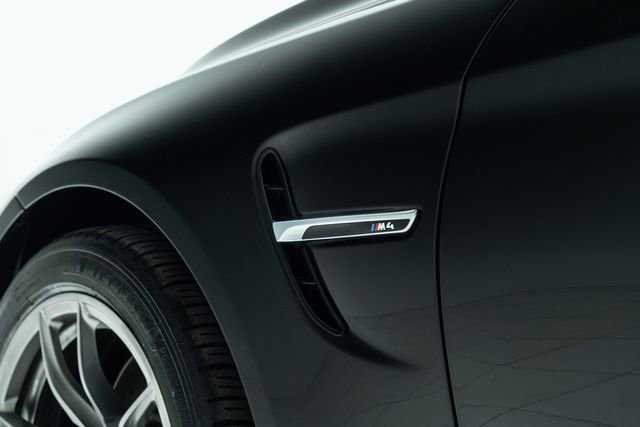 Used 2015 BMW M4 Convertible image 21