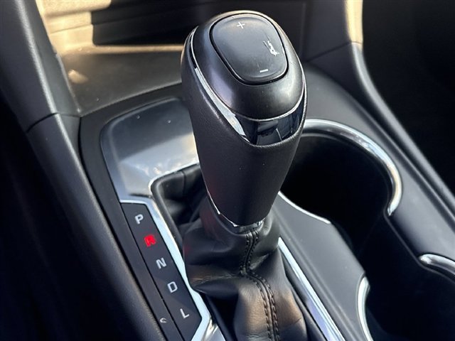 Used 2019 Chevrolet Equinox LT FWD image 15