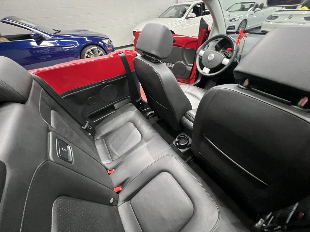 Used 2009 Volkswagen Beetle S image 28
