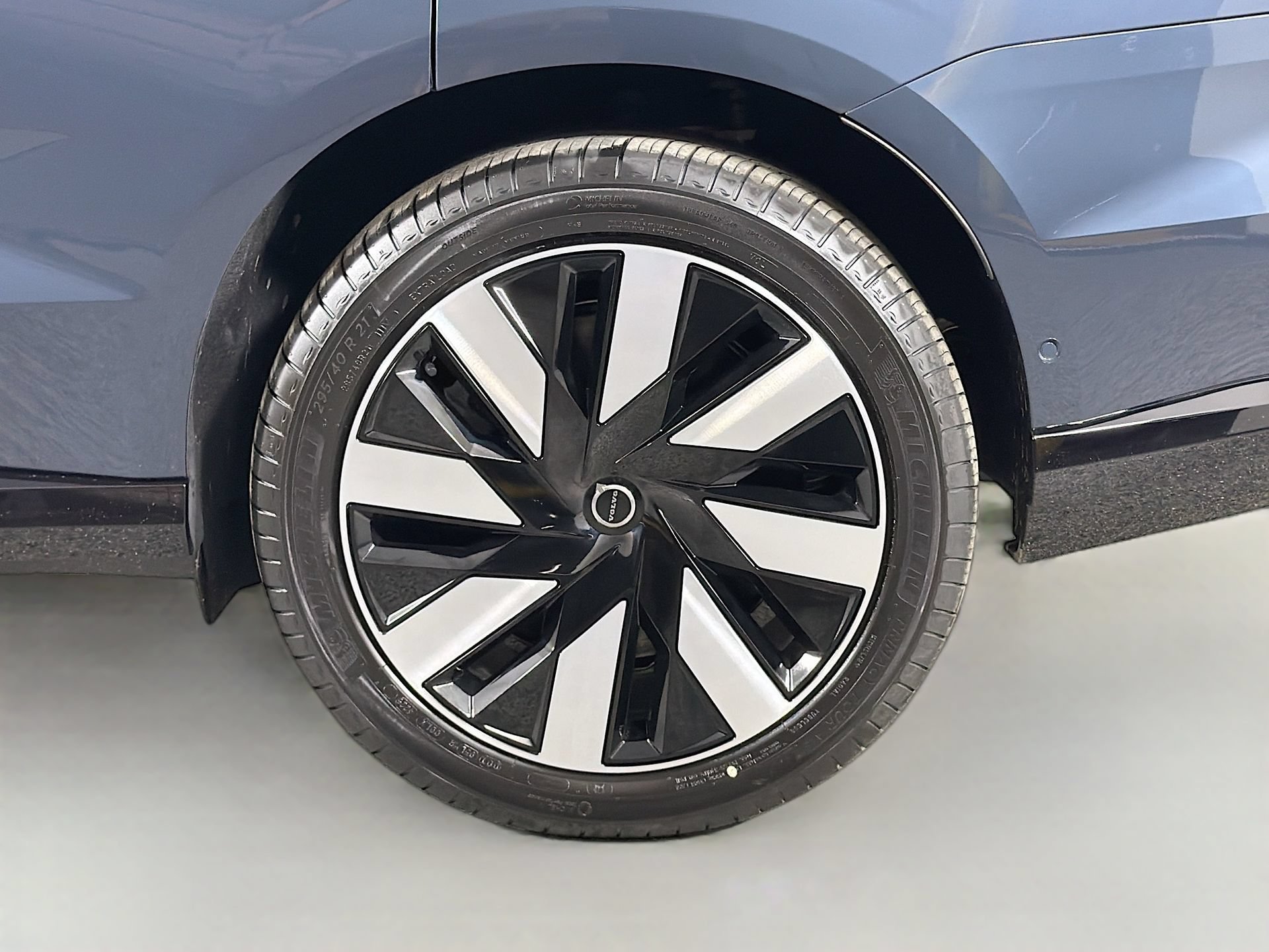New 2026 Volvo EX90 Ultra AWD/4WD image 30