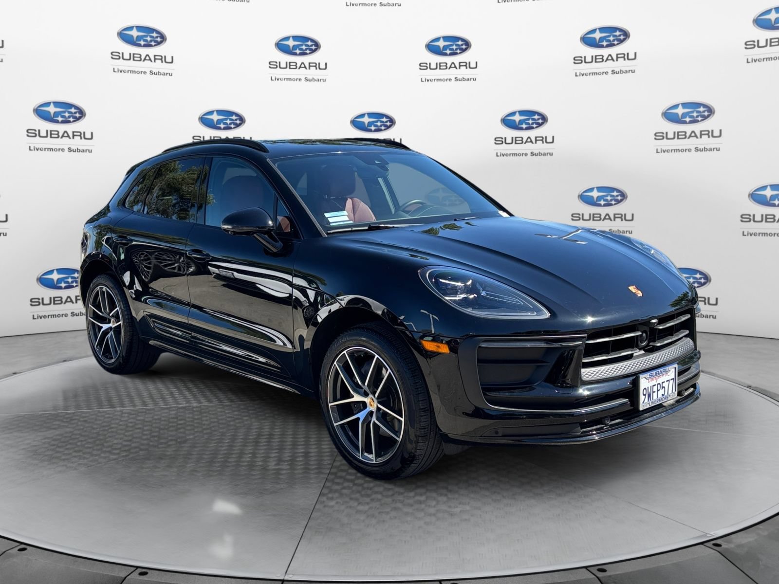 Used 2026 Porsche Macan AWD/4WD image 7