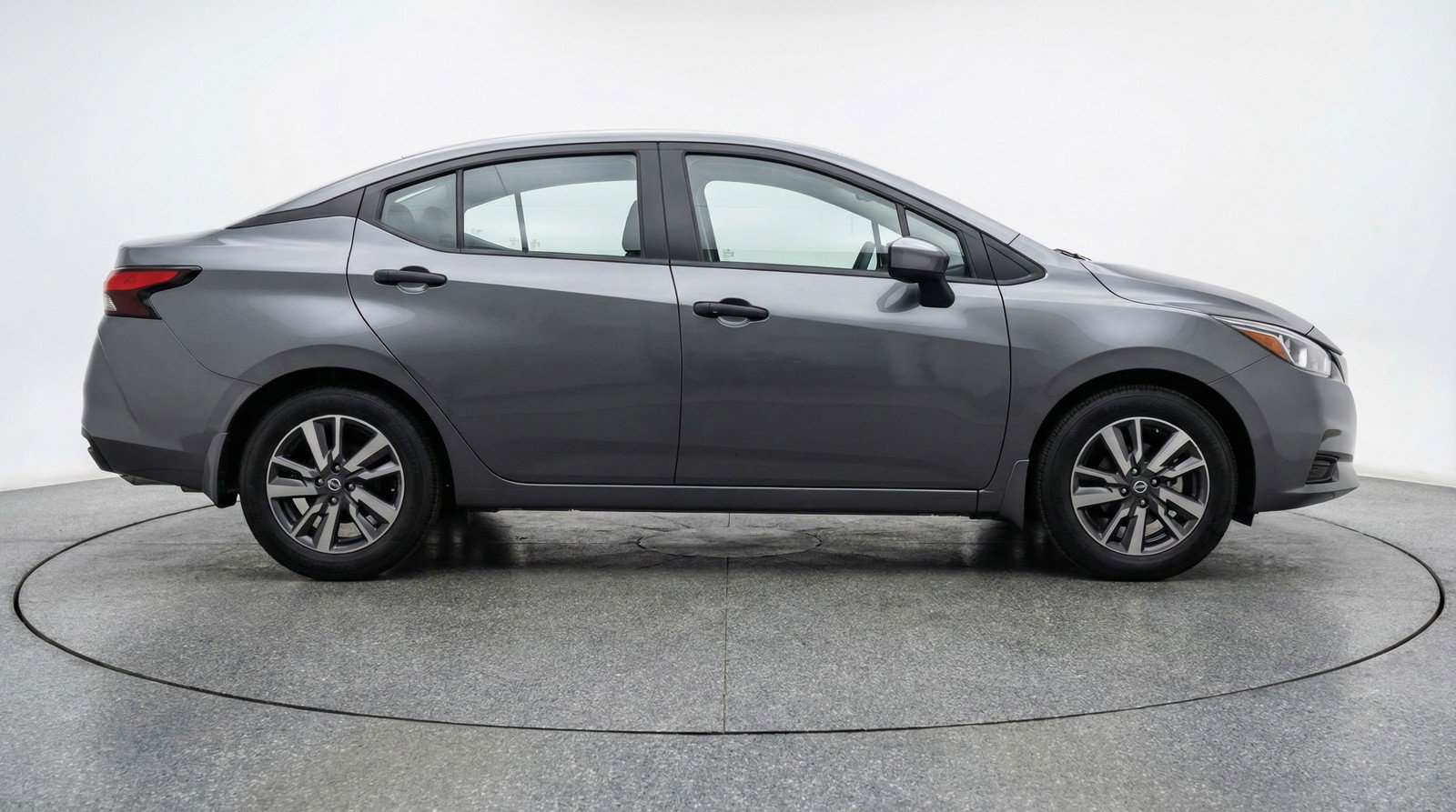 Used 2025 Nissan Versa SV image 11