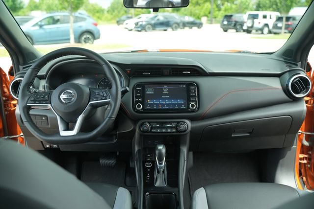 Used 2021 Nissan Kicks SR w/ SR Premium Package FWD image 26