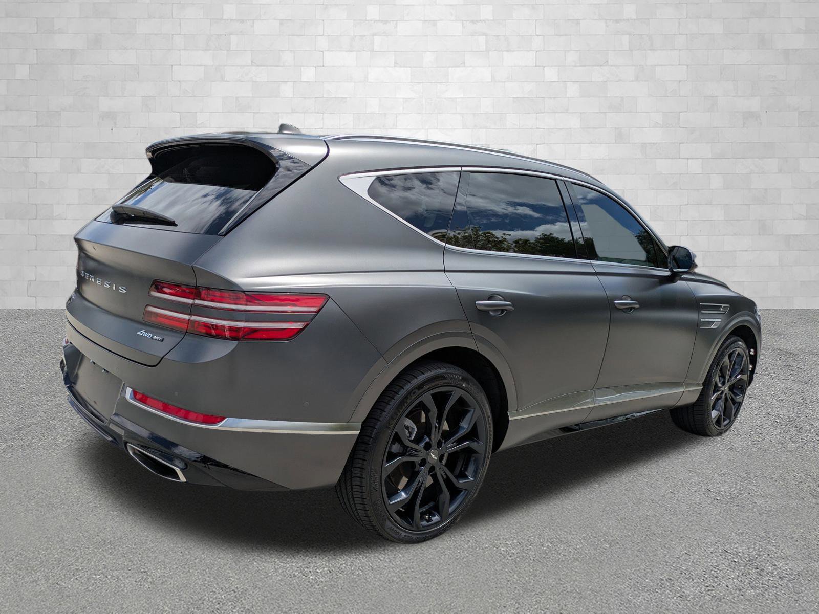 Used 2022 Genesis GV80 3.5T Prestige Signature AWD/4WD image 2
