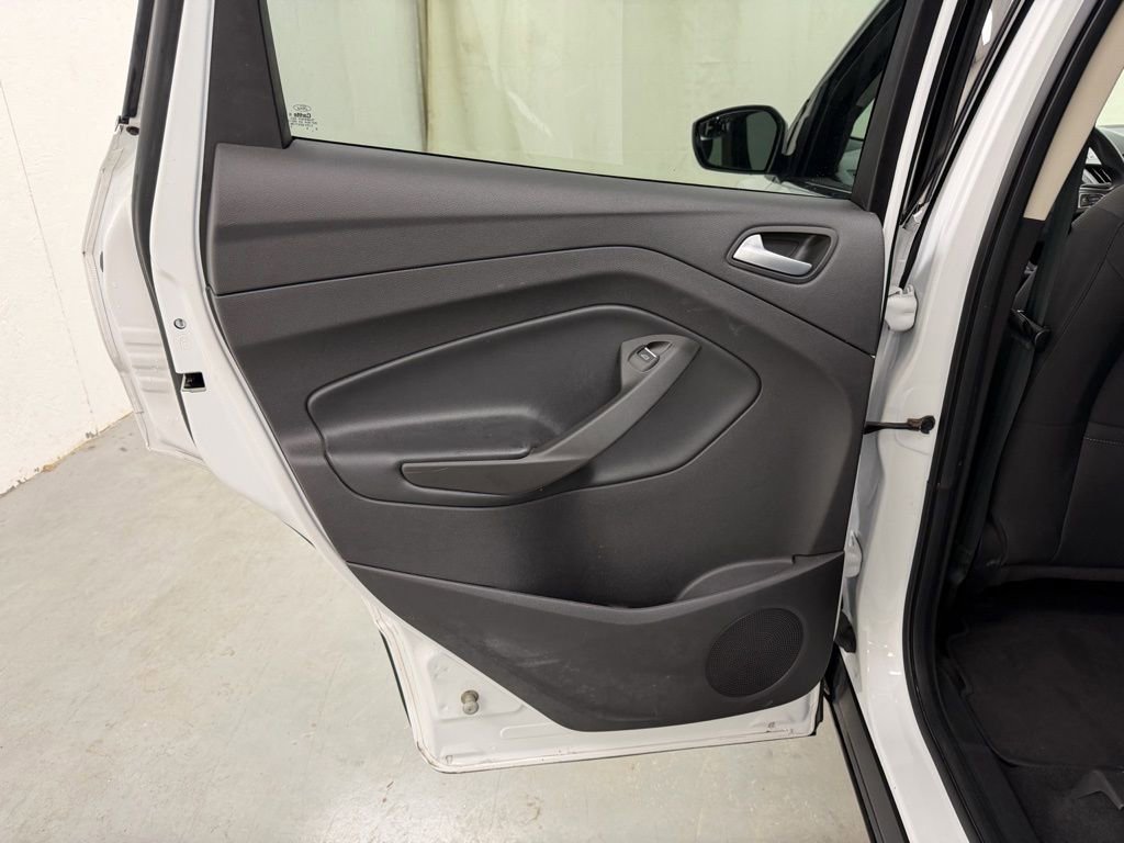 Used 2019 Ford Escape SE image 13