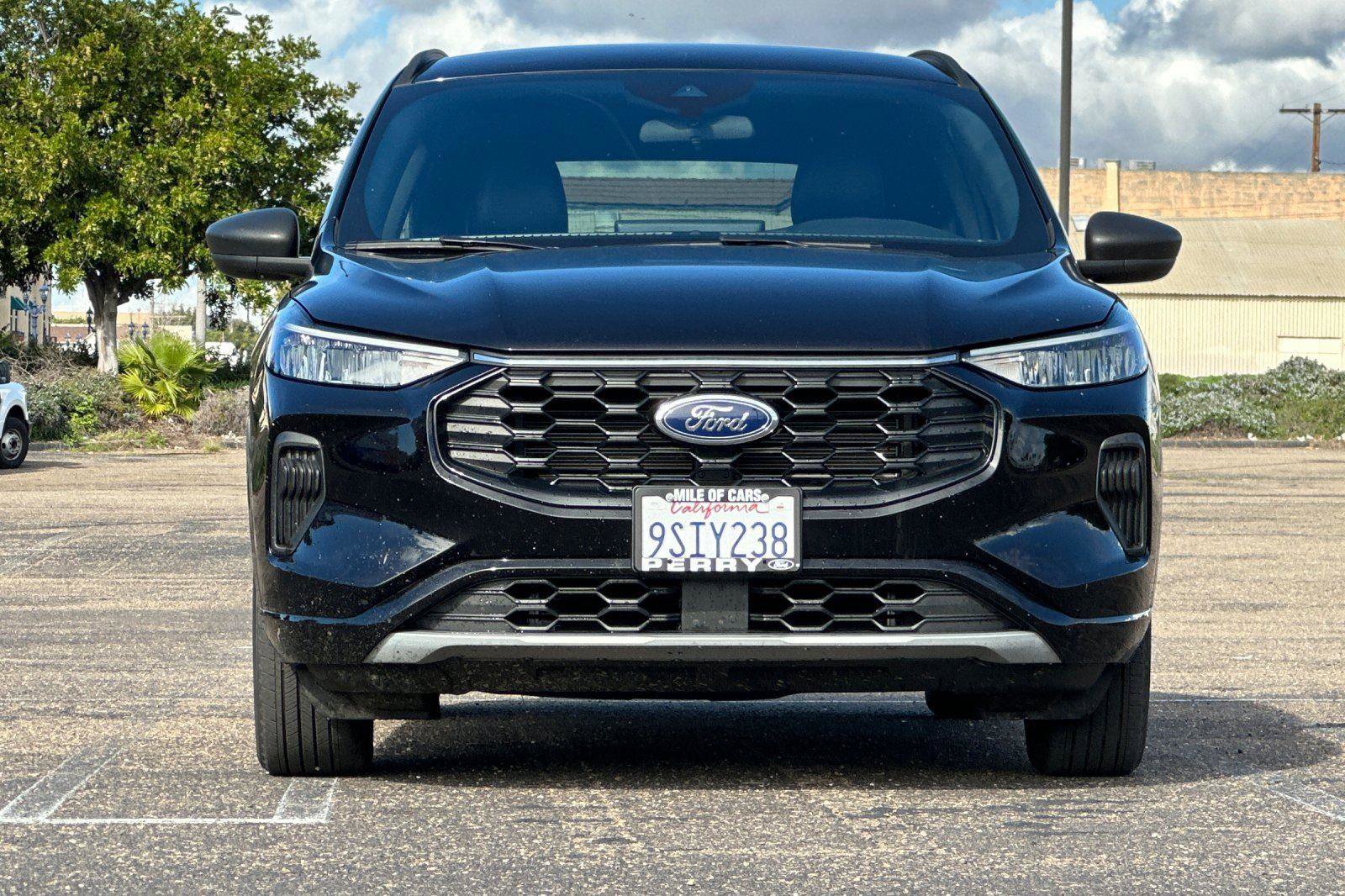 New 2024 Ford Escape ST-Line w/ Equipment Group 301A image 2