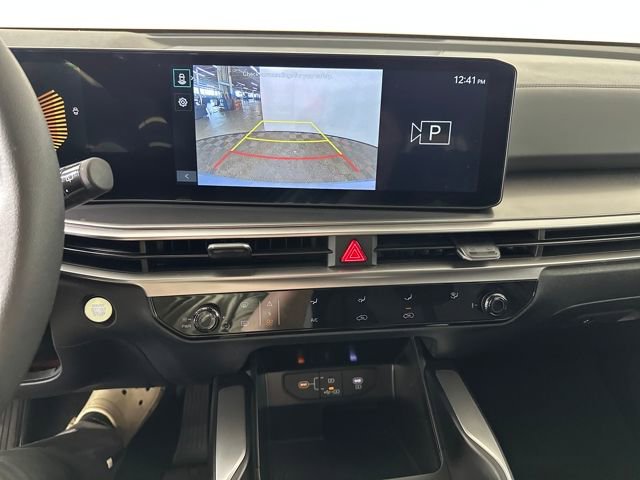 Used 2025 Kia Sorento LX image 22