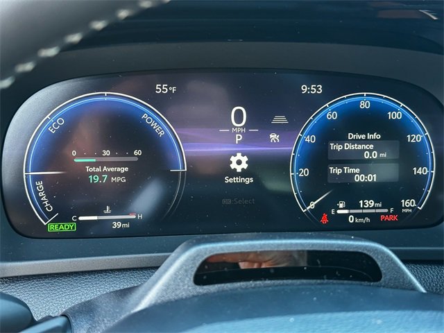 New 2025 Toyota Crown Signia image 14