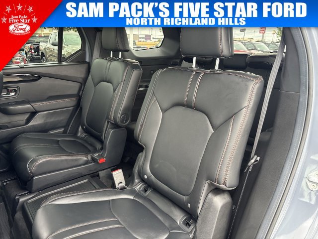 Used 2025 Honda Pilot TrailSport image 31