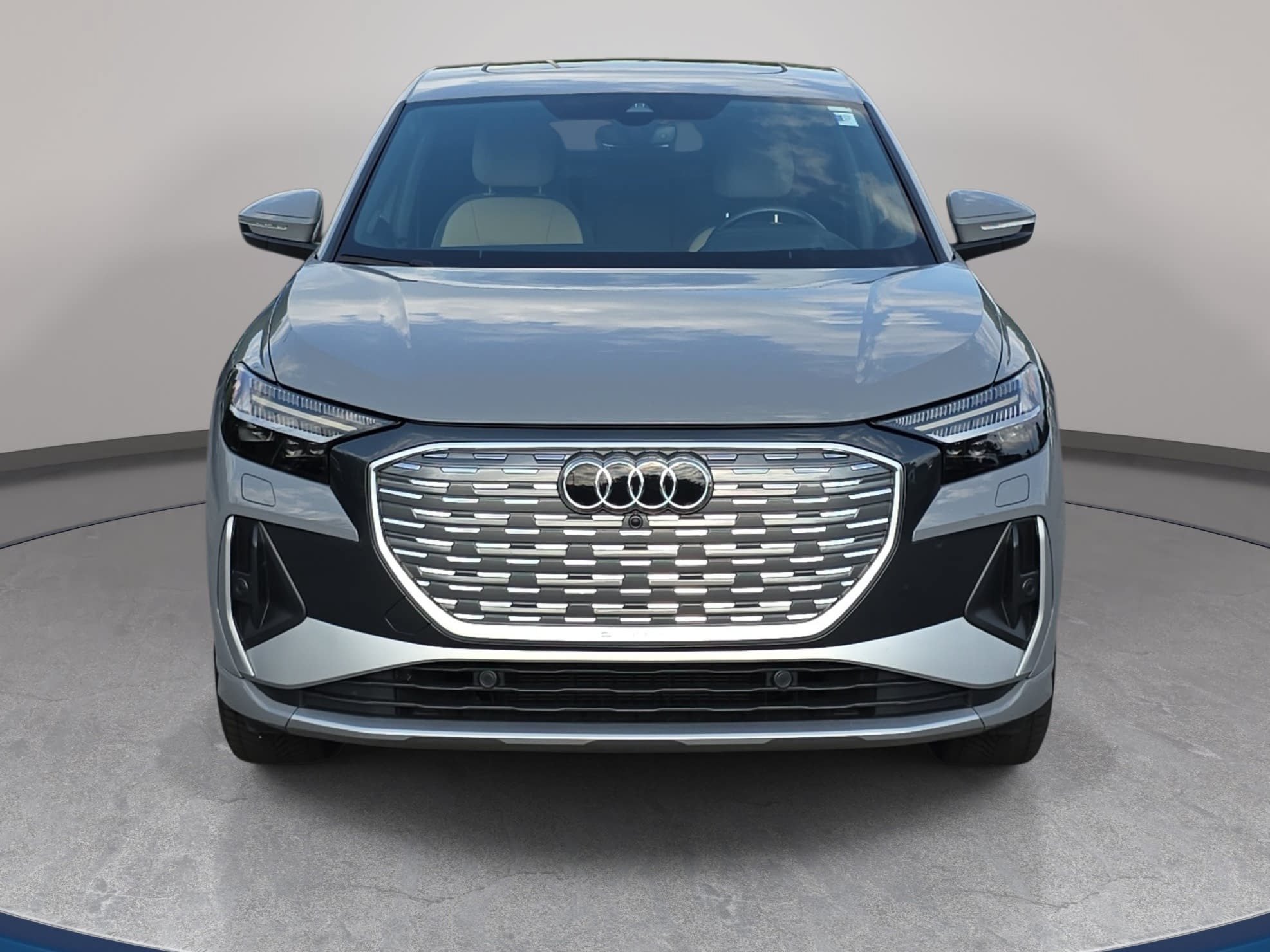 Used 2023 Audi Q4 e-tron Prestige AWD/4WD image 2