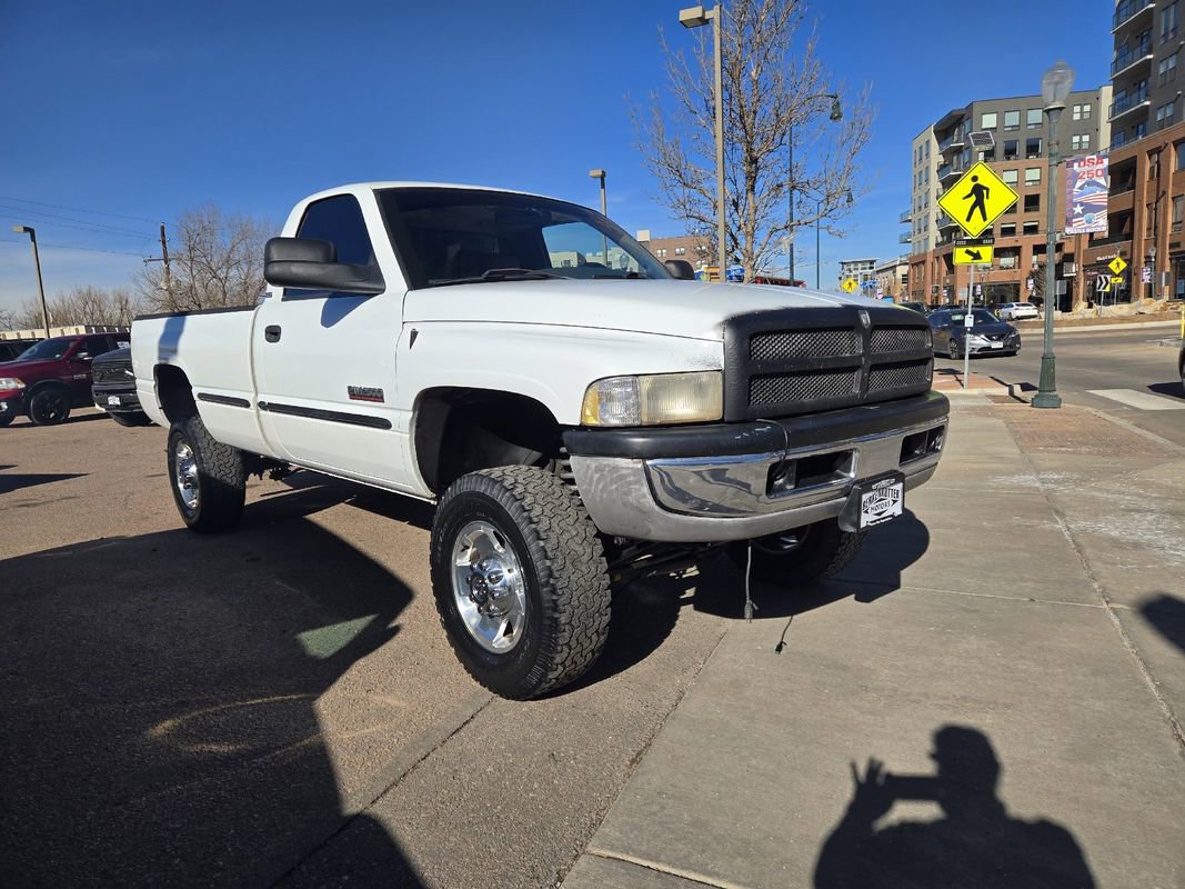 Used 1998 Dodge Ram 2500 Truck ST image 2
