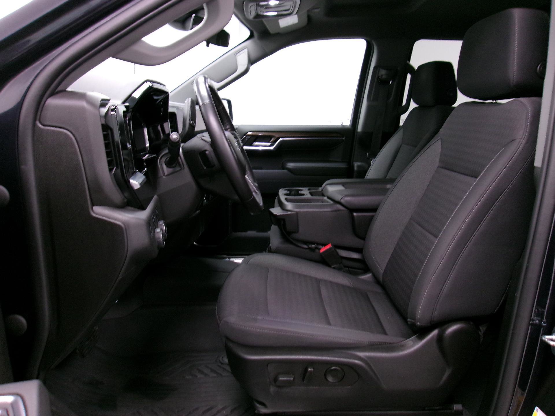 Certified 2022 Chevrolet Silverado 1500 RST image 8