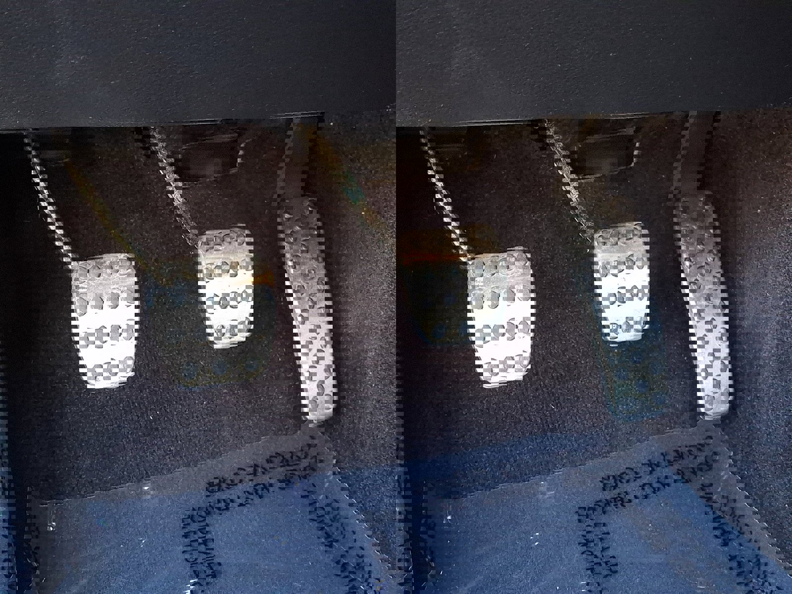 Used 2016 Dodge Challenger R/T Scat Pack w/ Leather Interior Group RWD image 24