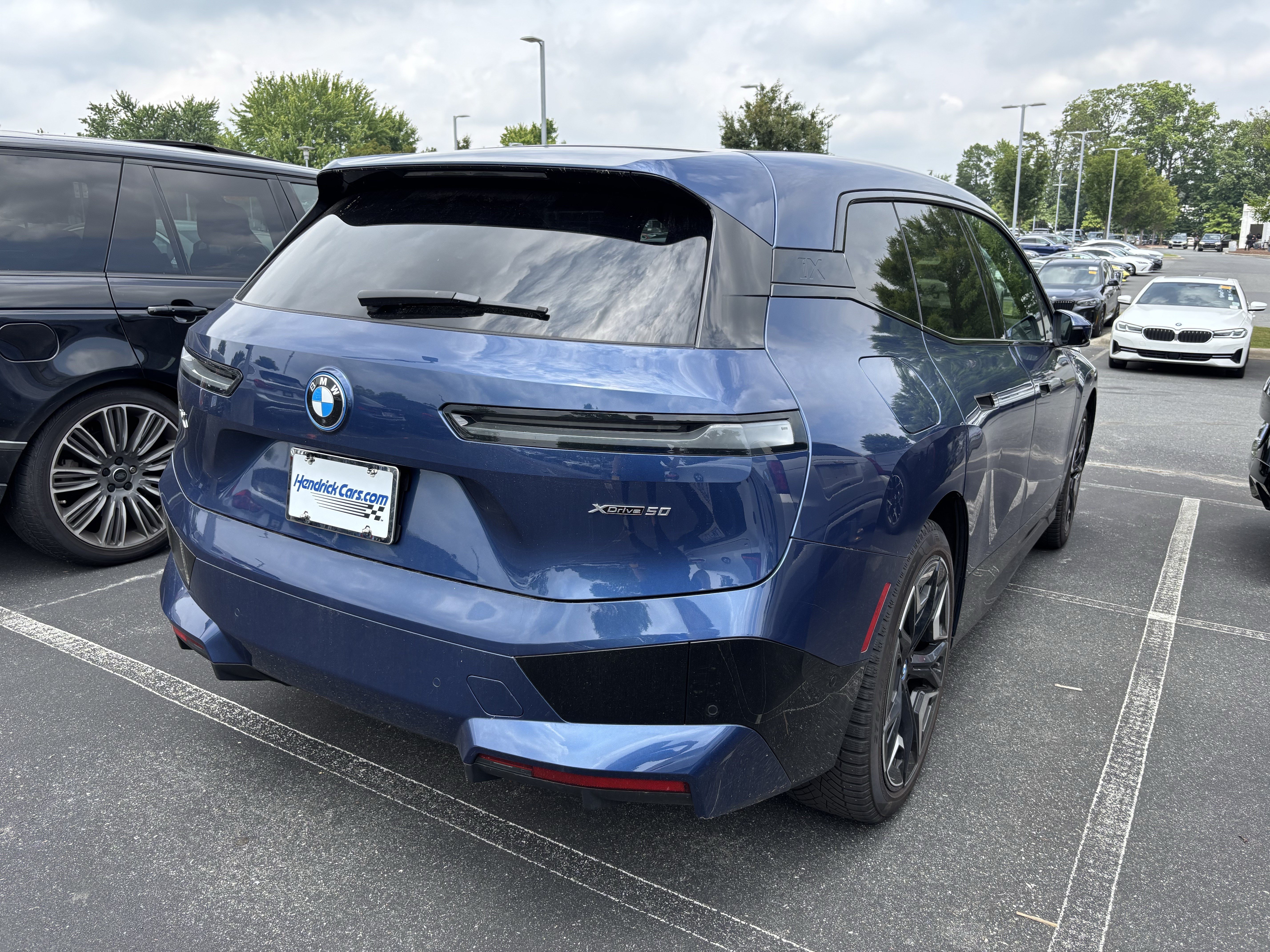 Certified 2024 BMW iX xDrive50 w/ Premium Package AWD/4WD image 22