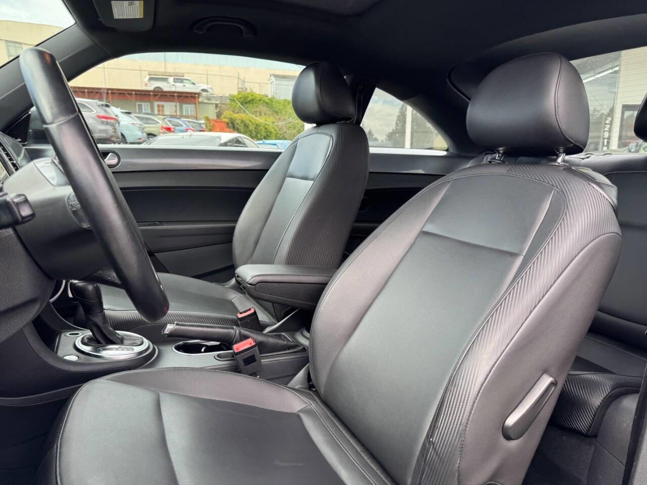 Used 2012 Volkswagen Beetle 2.5 image 18