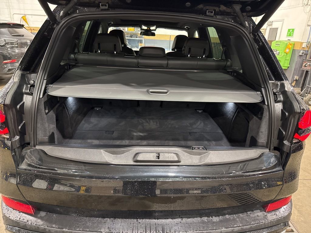 Used 2025 BMW X5 xDrive50e image 54