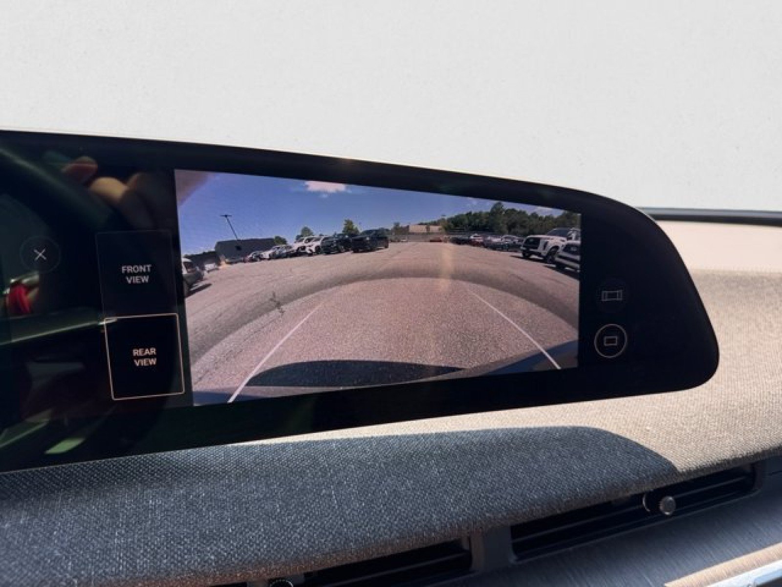 Used 2025 Lucid Air Grand Touring AWD/4WD image 16