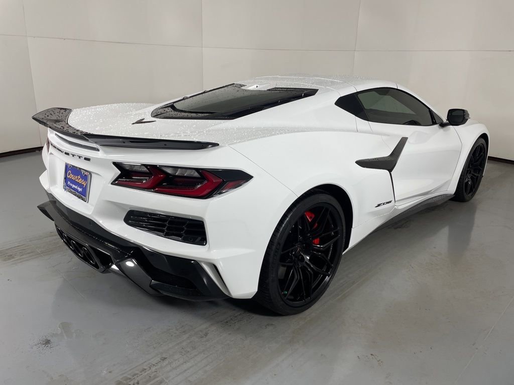 New 2026 Chevrolet Corvette Z06 w/ Stealth Interior Trim Package image 10