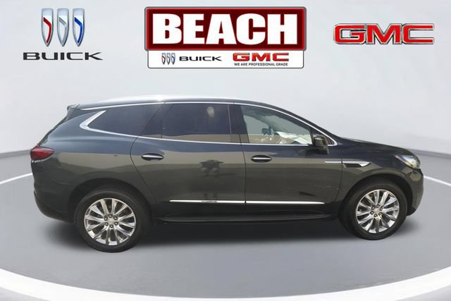 Used 2021 Buick Enclave Premium w/ Sun and Sites Package AWD/4WD image 2