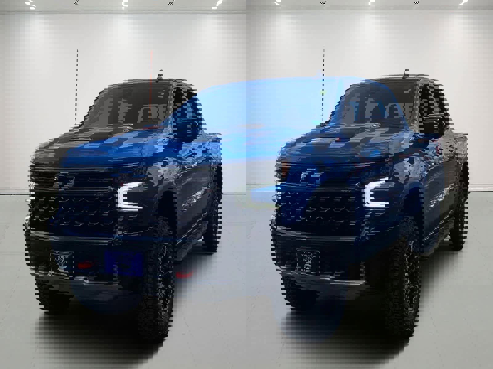 Used 2025 Chevrolet Silverado 1500 ZR2 w/ Technology Package image 1