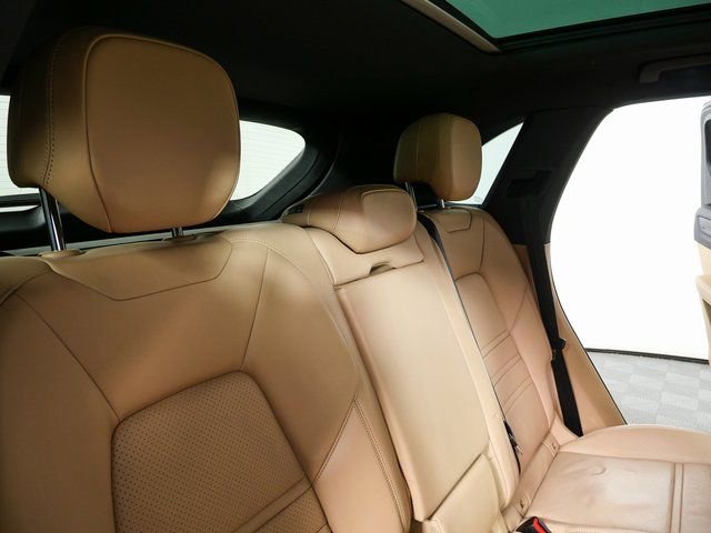 Used 2020 Porsche Cayenne AWD w/ Premium Package Plus image 24