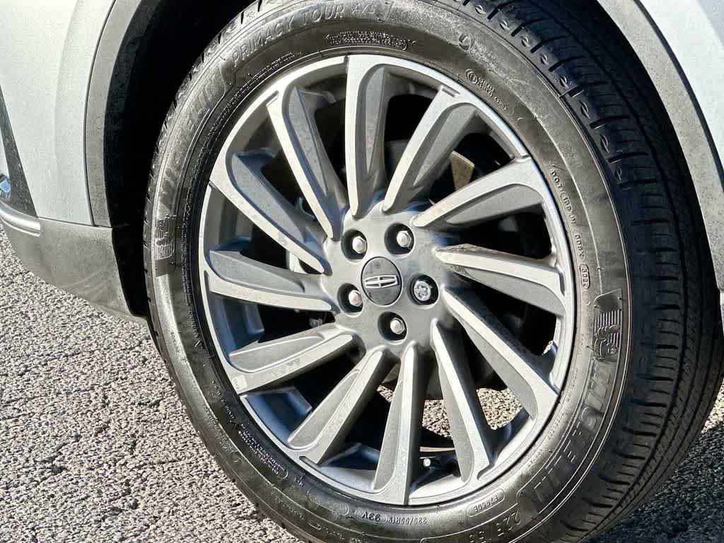 Used 2023 Lincoln Corsair Reserve FWD image 11