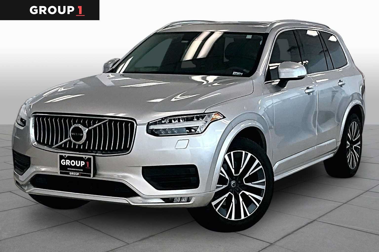 Used 2022 Volvo XC90 T5 Momentum w/ Climate Package