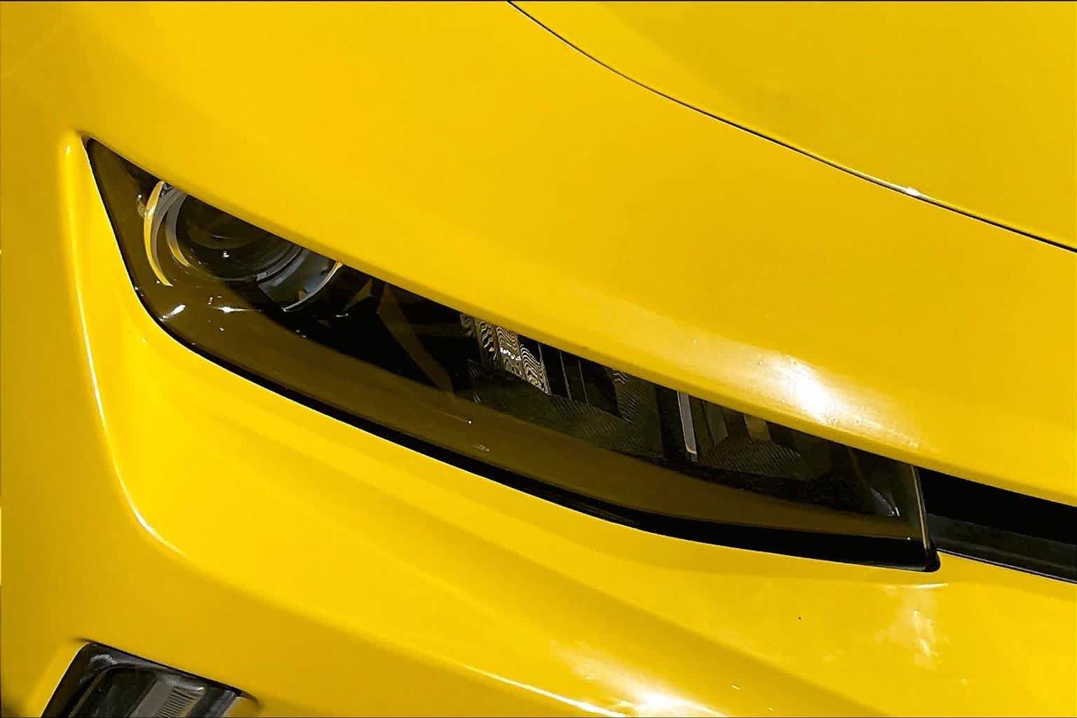 Used 2018 Chevrolet Camaro LT RWD image 24