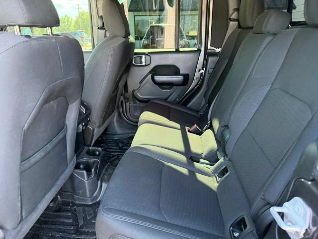 Used 2021 Jeep Gladiator Sport AWD/4WD image 15