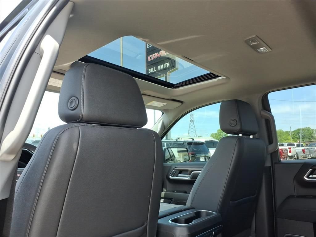 Used 2024 GMC Sierra 1500 SLT w/ SLT Premium Package AWD/4WD image 21