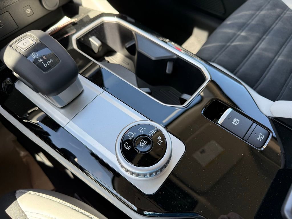 New 2026 Mitsubishi Outlander SE image 35