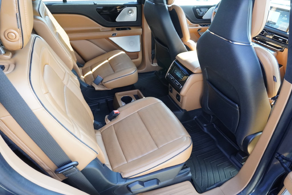 Used 2020 Lincoln Aviator Black Label Grand Touring w/ Class IV Trailer Tow Package AWD/4WD image 26
