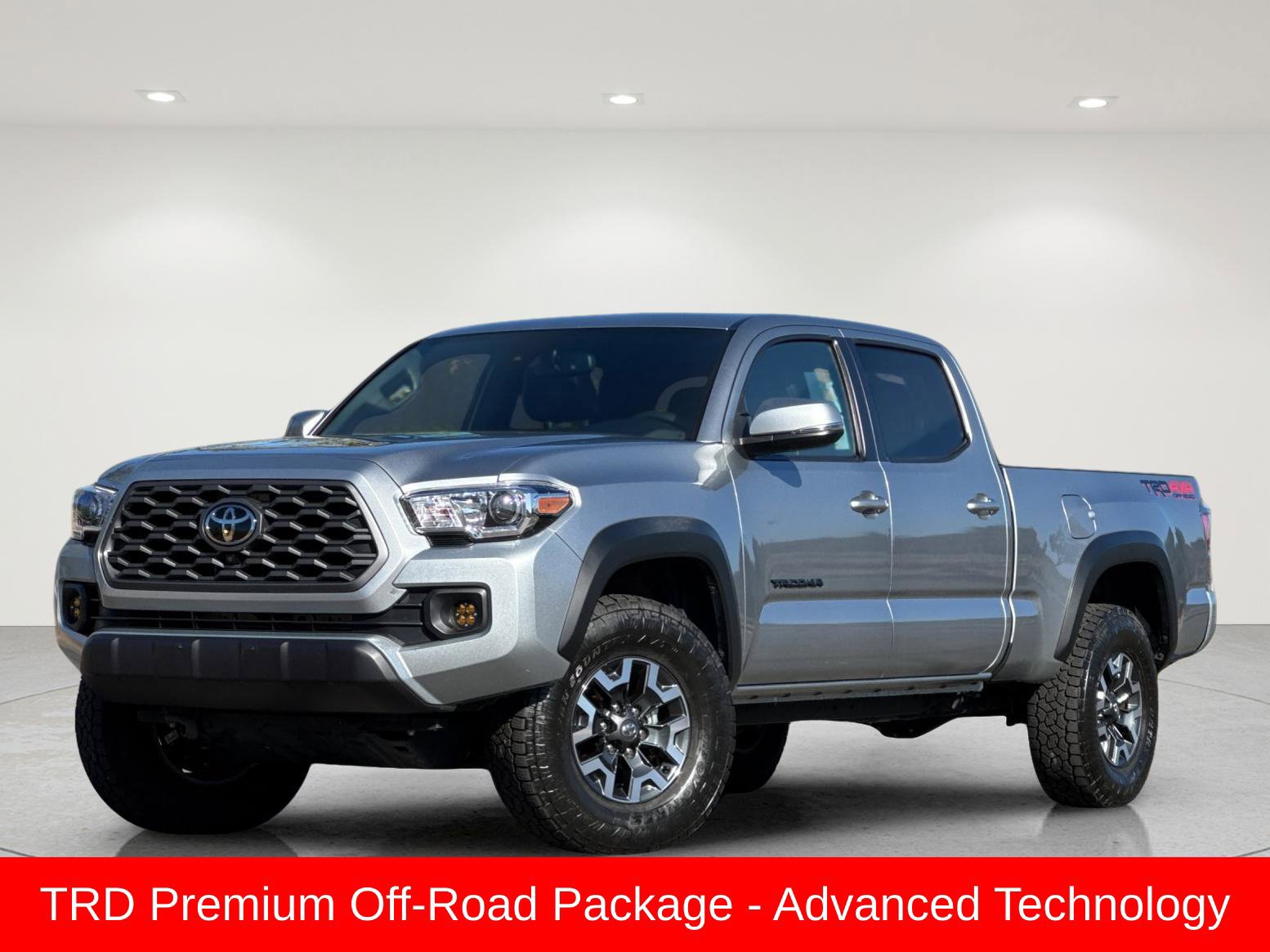 Used 2023 Toyota Tacoma TRD Off-Road w/ TRD Premium Off Road Package AWD/4WD image 2