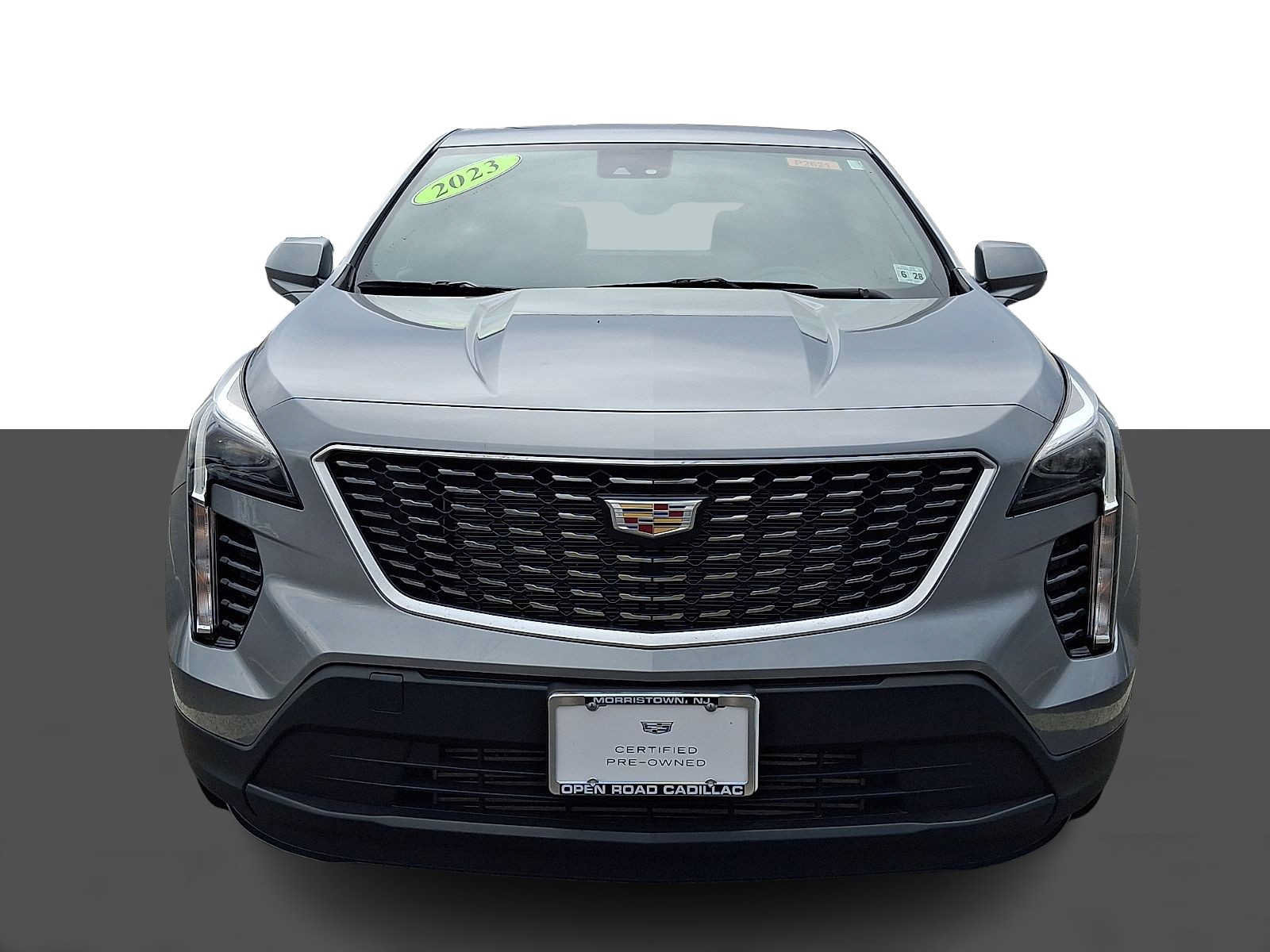 Certified 2023 Cadillac XT4 Luxury w/ Cold Weather Package AWD/4WD image 2