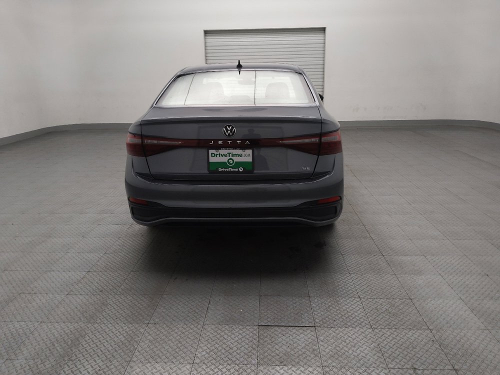 Used 2025 Volkswagen Jetta SE FWD image 7