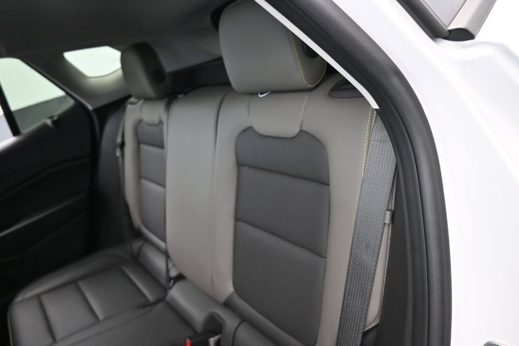 Used 2025 Chevrolet Trax ACTIV FWD image 30