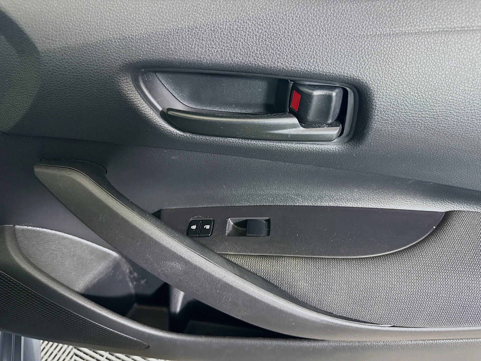 Used 2024 Toyota Corolla LE image 30