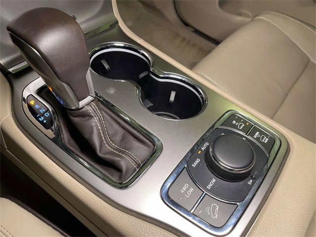 Used 2018 Jeep Grand Cherokee Overland image 35