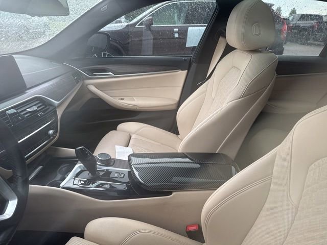 Used 2021 BMW 530i xDrive w/ Premium Package AWD/4WD image 11