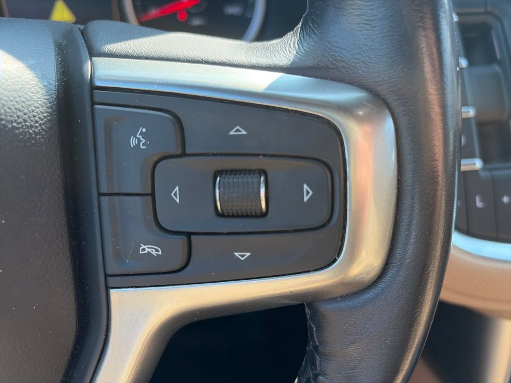 Used 2021 Chevrolet Suburban Premier AWD/4WD image 15