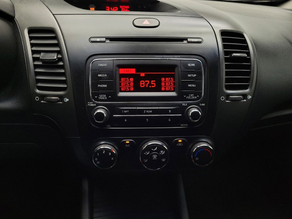 Used 2016 Kia Forte LX image 25