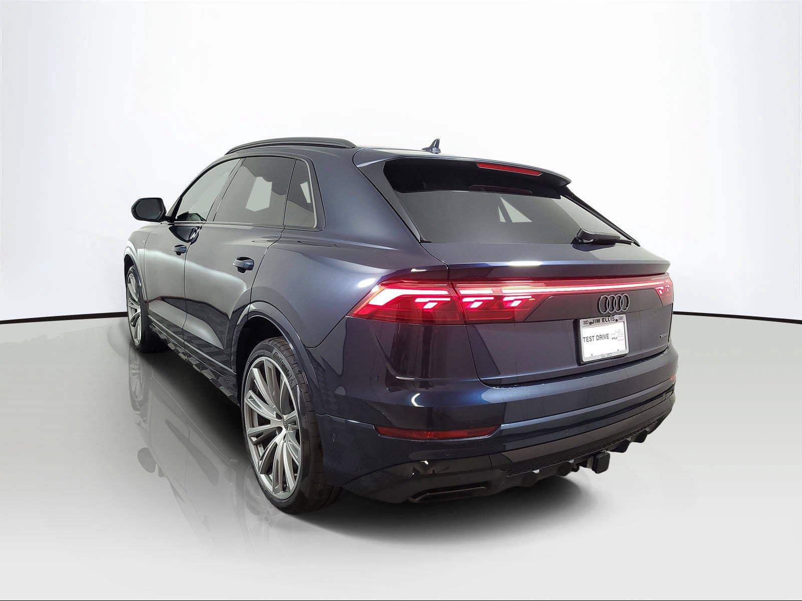 New 2027 Audi Q8 Prestige AWD/4WD image 4