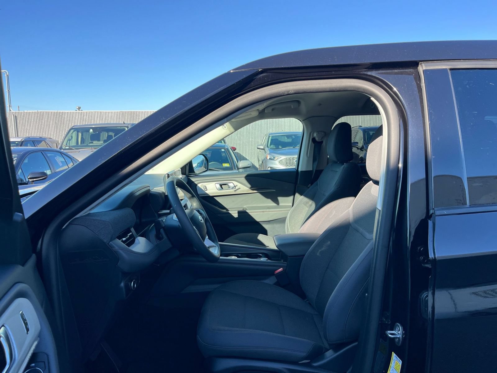 Used 2026 Ford Explorer Active RWD image 26