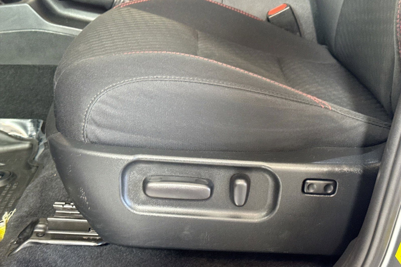 Used 2023 Toyota Tacoma SR5 image 18