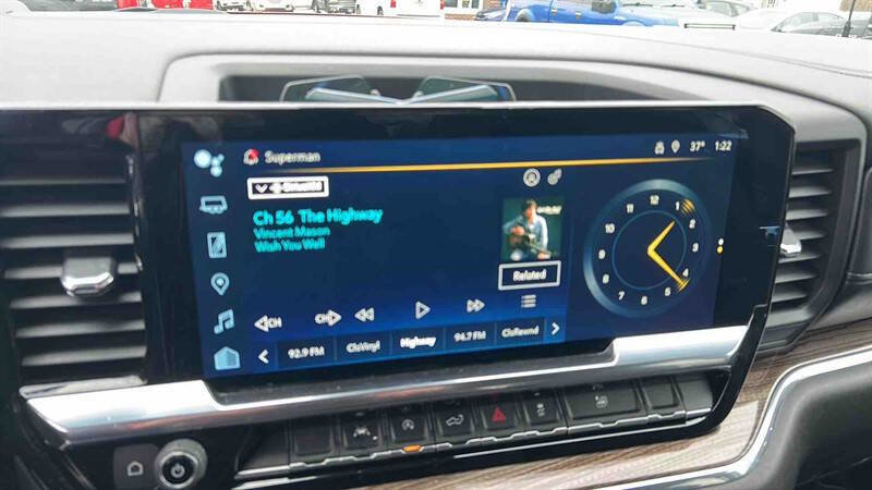 Used 2023 Chevrolet Silverado 1500 LT image 24