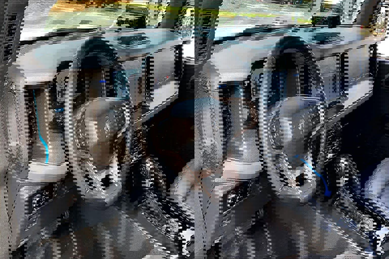 Used 2024 Ford Bronco Black Diamond image 17