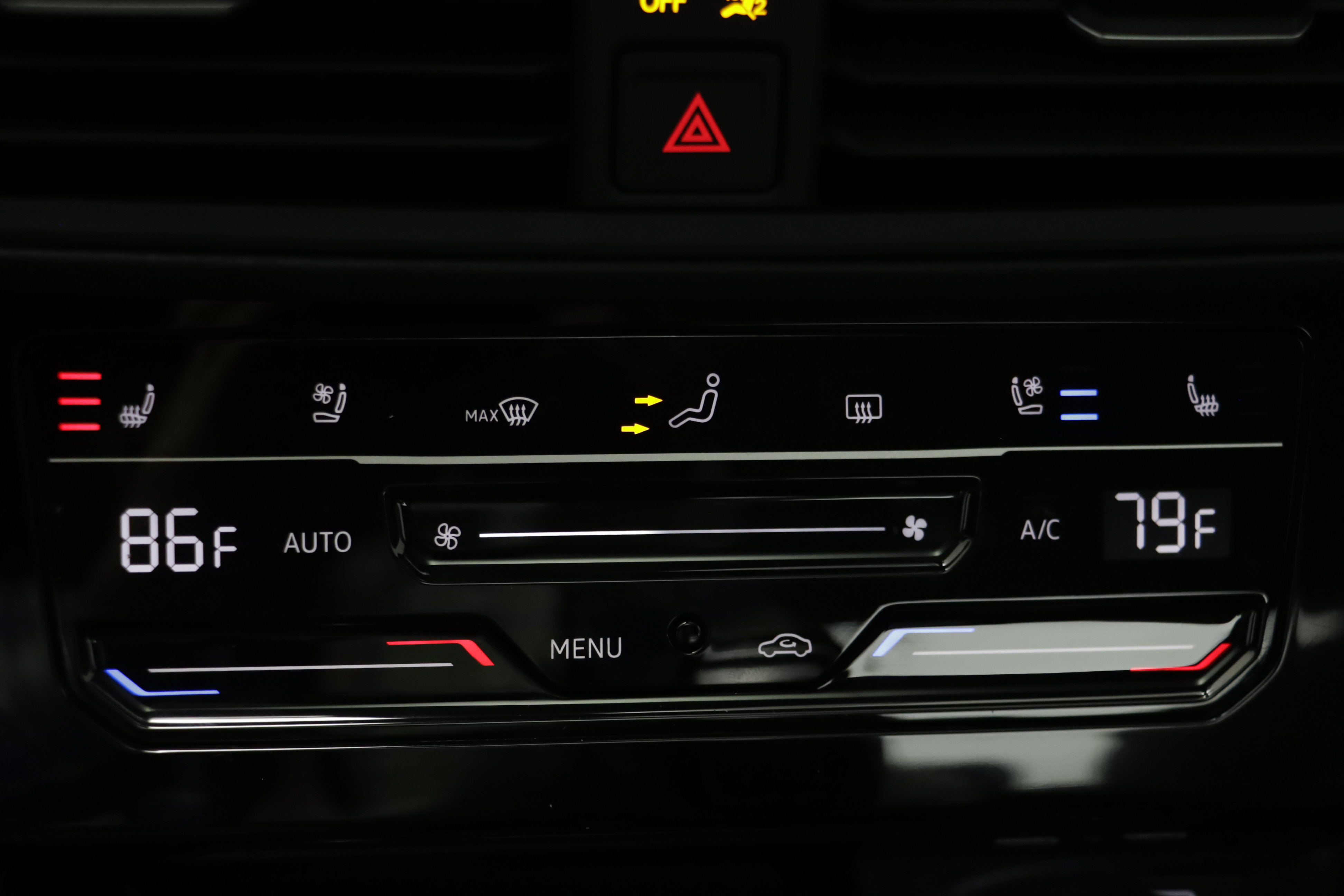 New 2027 Volkswagen Jetta SEL FWD image 12
