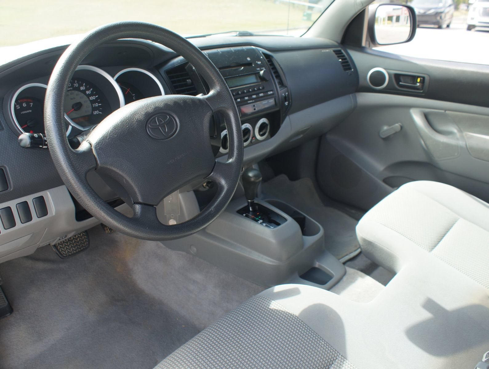 Used 2006 Toyota Tacoma 2WD Regular Cab image 5
